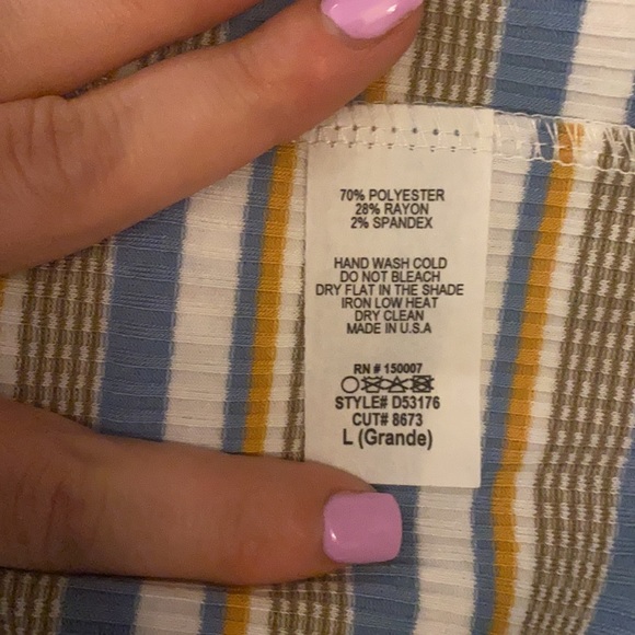 Mock neck dress - Picture 5 of 6